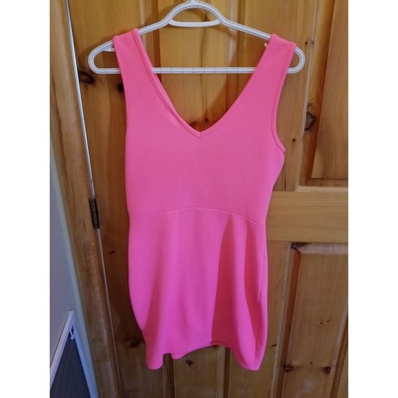 Bright pink dress - Picture 2 of 2